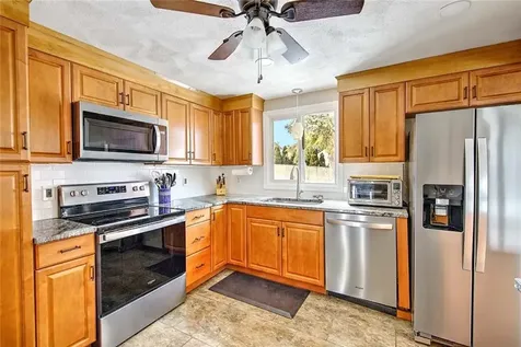 8 Surrey Lane West Warwick RI 02893