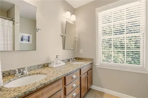 105 Lilac Lane Portsmouth RI 02871