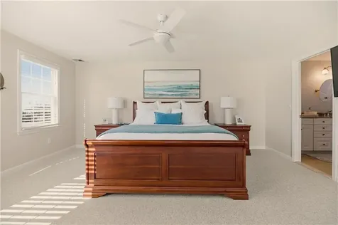 105 Lilac Lane Portsmouth RI 02871