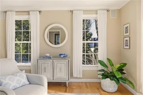 105 Lilac Lane Portsmouth RI 02871