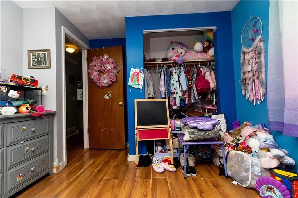 2 Kings Forest Lane West Warwick RI 02893