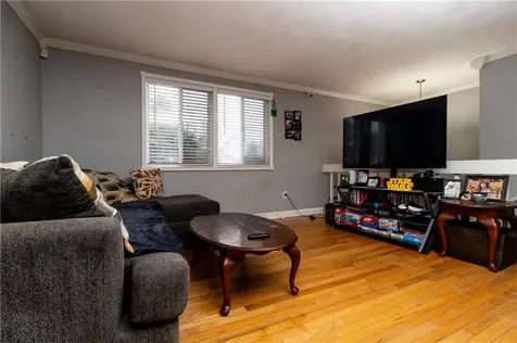 2 Kings Forest Lane West Warwick RI 02893