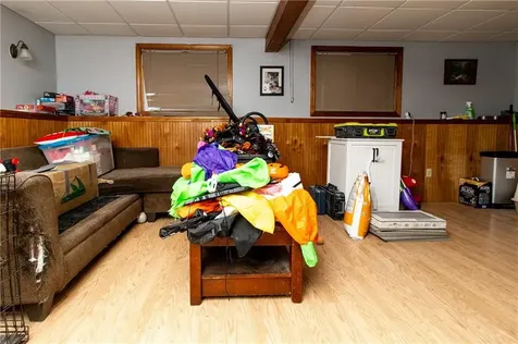 2 Kings Forest Lane West Warwick RI 02893