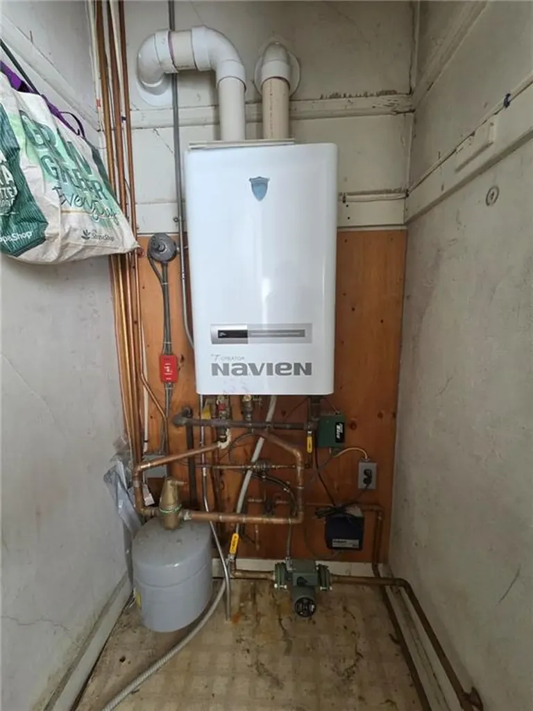 292 Pleasant Street East Providence RI 02916