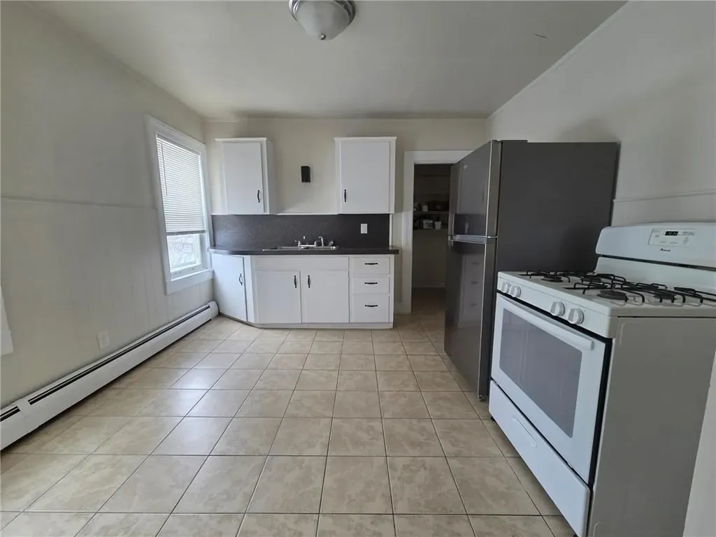 292 Pleasant Street East Providence RI 02916