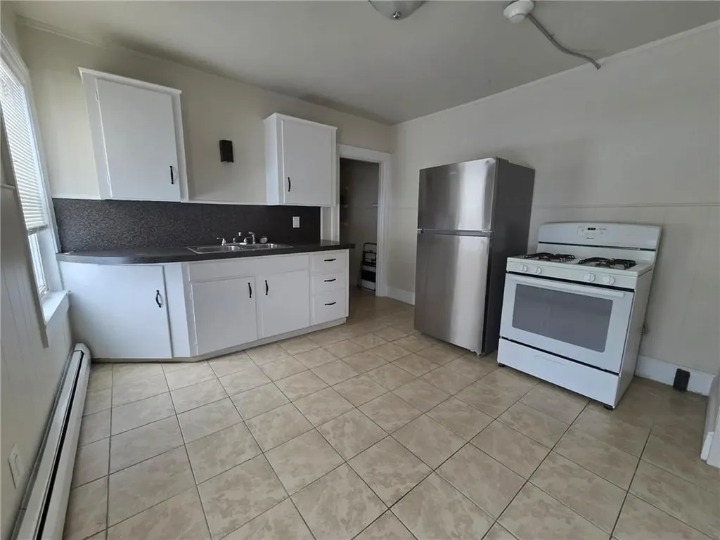 292 Pleasant Street East Providence RI 02916