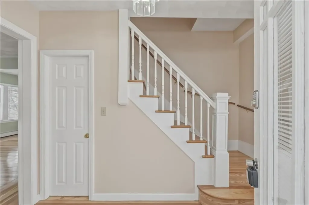 37 West Street West Warwick RI 02893