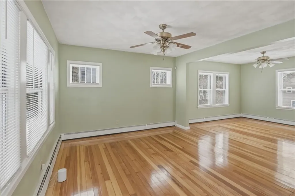 37 West Street West Warwick RI 02893