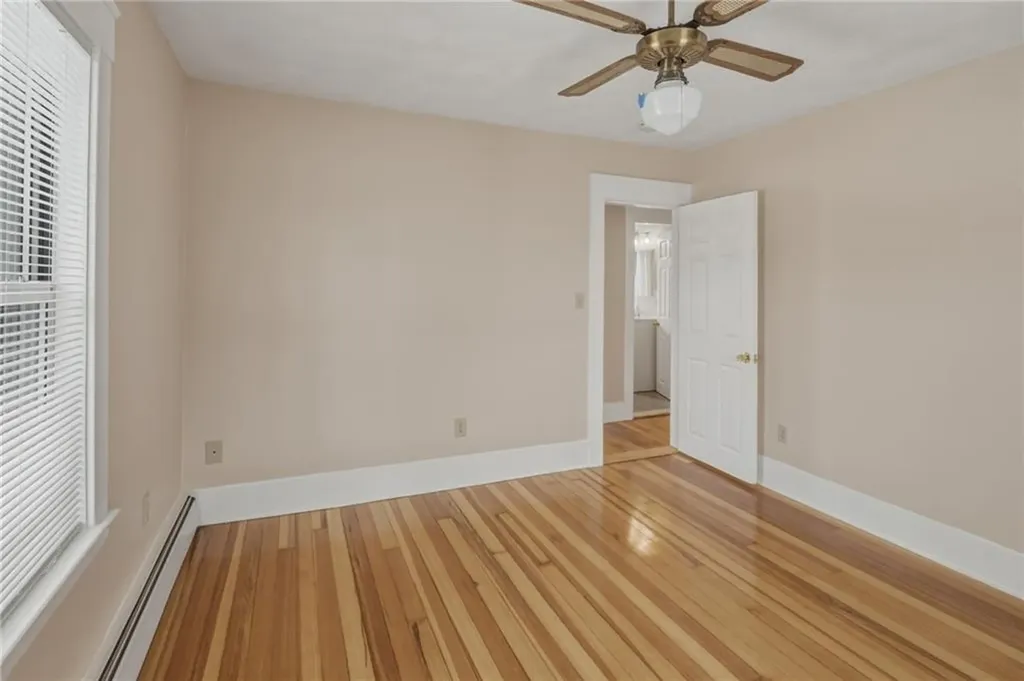 37 West Street West Warwick RI 02893