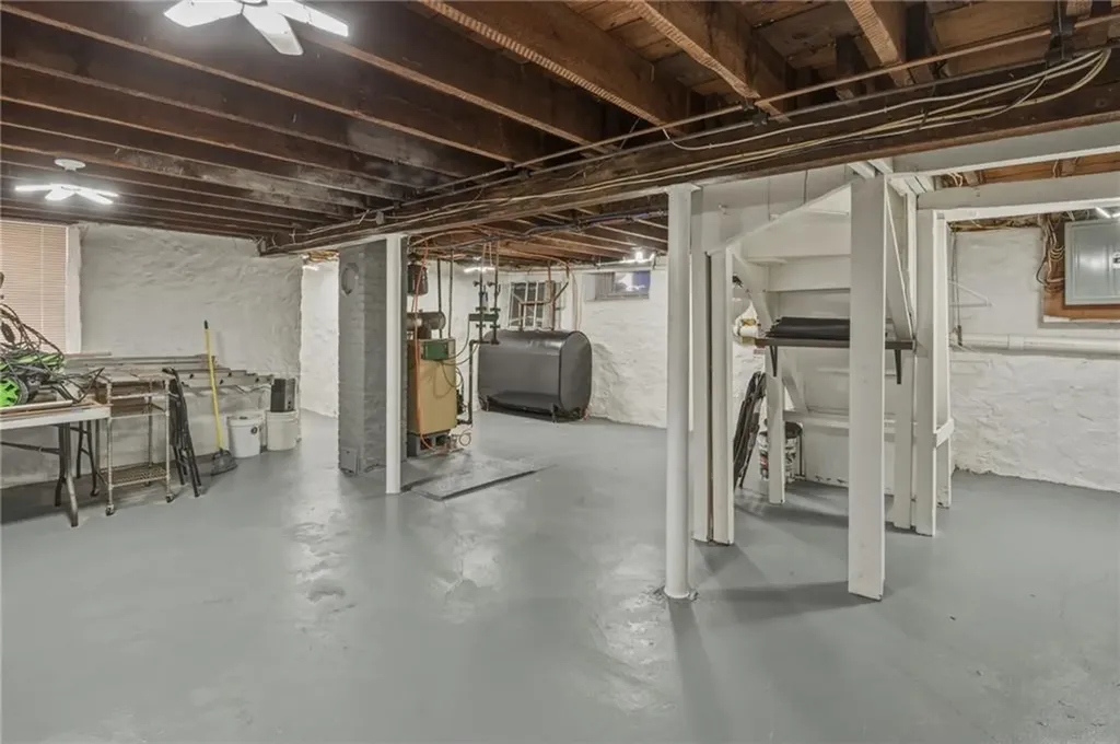 37 West Street West Warwick RI 02893