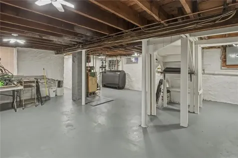 37 West Street West Warwick RI 02893