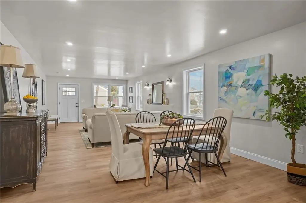 354 Jastram Street Providence RI 02908