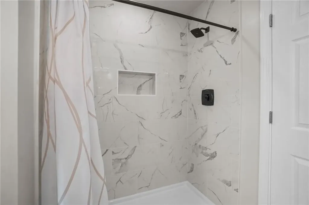 354 Jastram Street Providence RI 02908