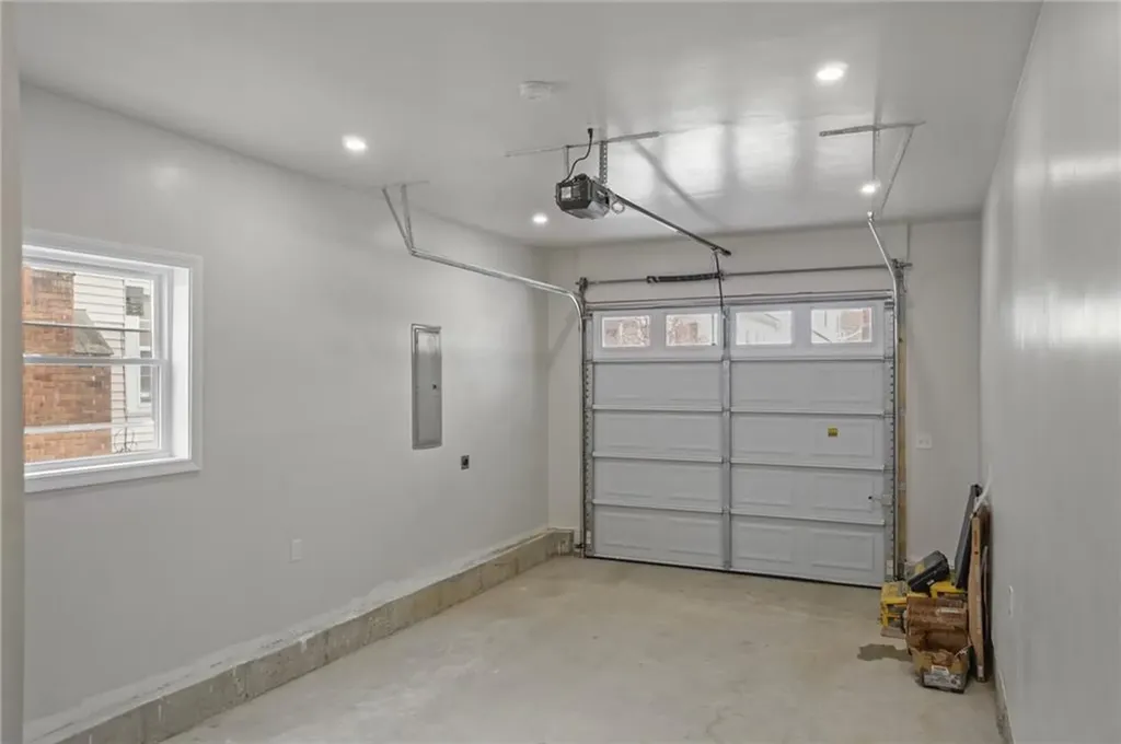 354 Jastram Street Providence RI 02908