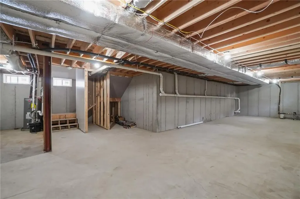 354 Jastram Street Providence RI 02908