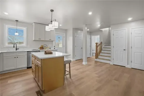 354 Jastram Street Providence RI 02908