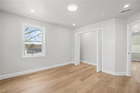 354 Jastram Street Providence RI 02908