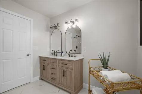 354 Jastram Street Providence RI 02908