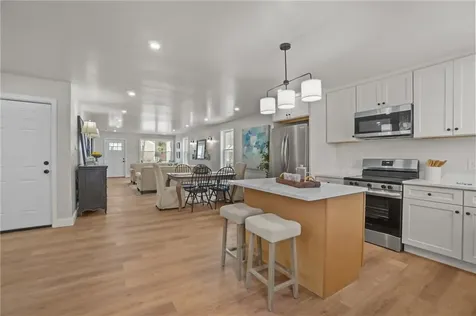 354 Jastram Street Providence RI 02908