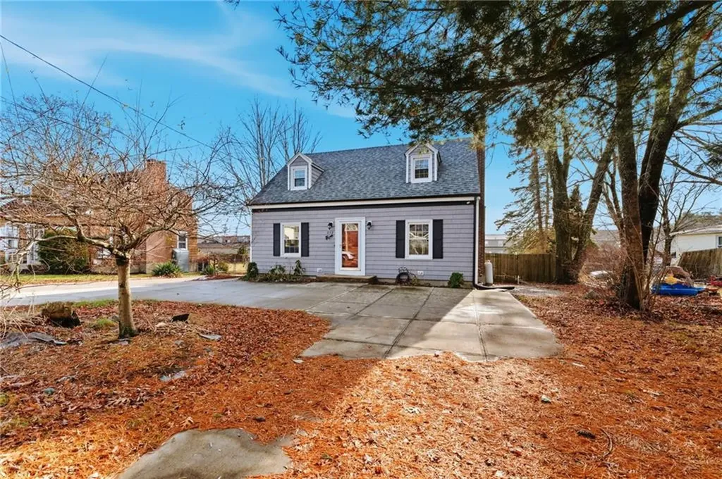 252 South Main Street Coventry RI 02816