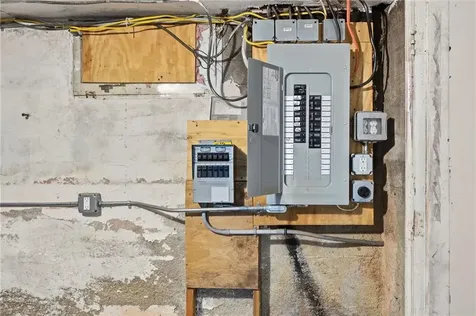 252 South Main Street Coventry RI 02816