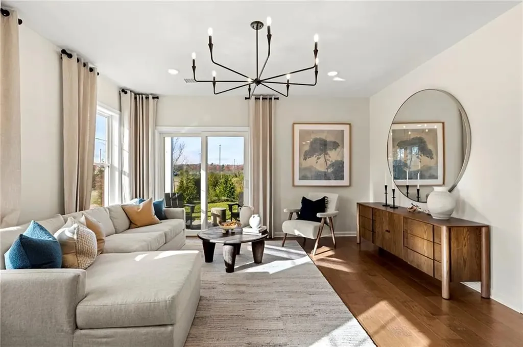 34 East Point Drive East Providence RI 02916