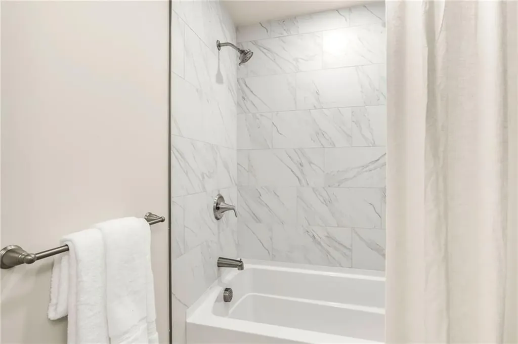 34 East Point Drive East Providence RI 02916