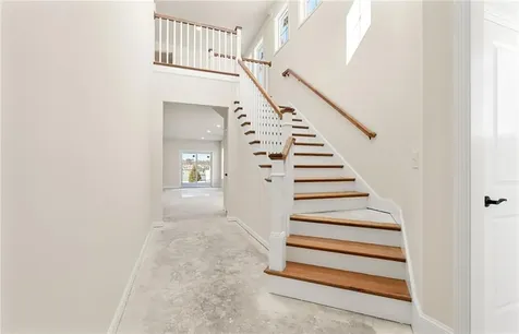 34 East Point Drive East Providence RI 02916