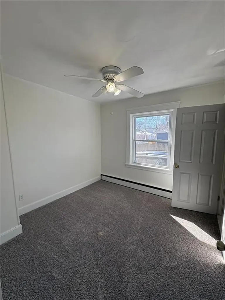 39 Mawney Avenue Warwick RI 02889
