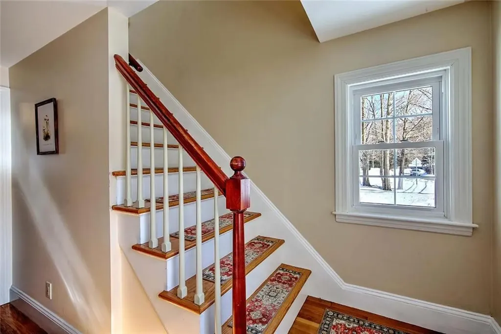 1 Massasoit Avenue Barrington RI 02806