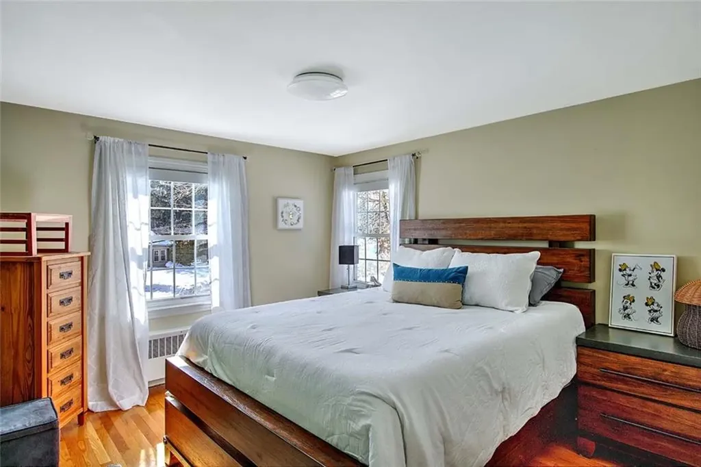 1 Massasoit Avenue Barrington RI 02806