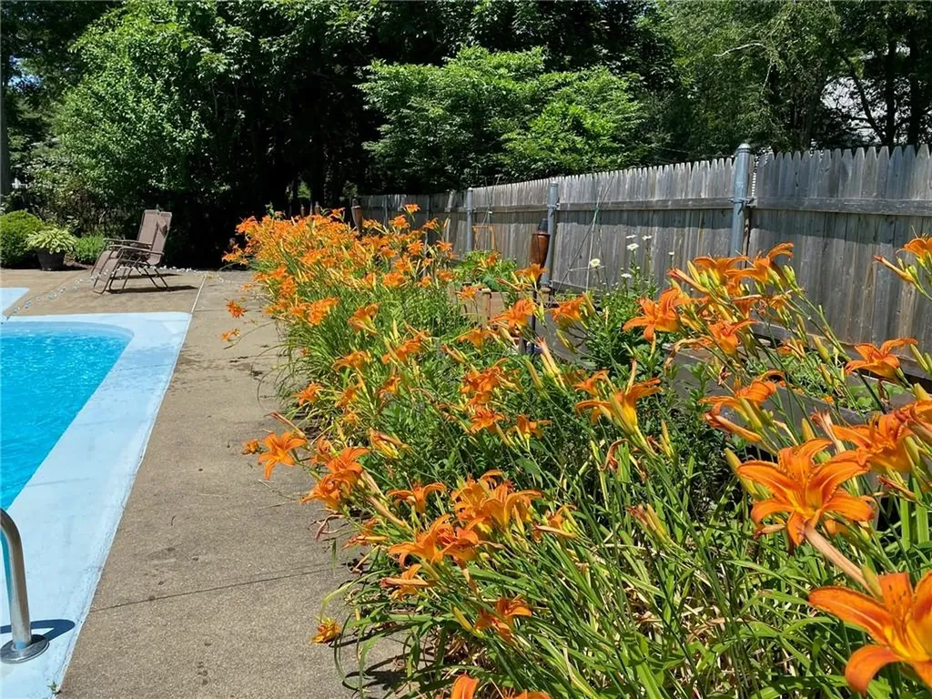 1 Massasoit Avenue Barrington RI 02806