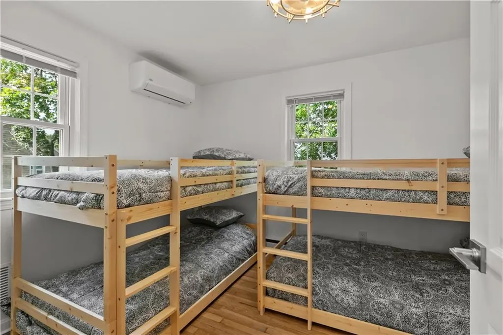 12 Granada Terrace Middletown RI 02842