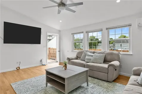 12 Granada Terrace Middletown RI 02842