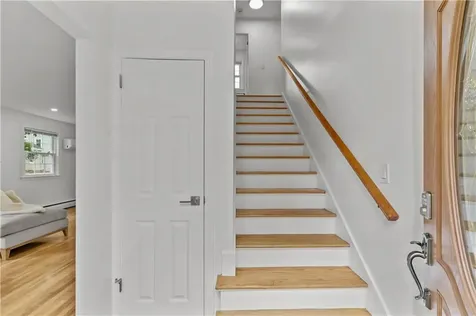12 Granada Terrace Middletown RI 02842