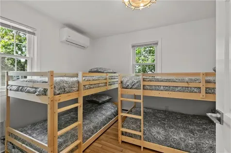 12 Granada Terrace Middletown RI 02842