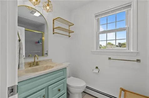 12 Granada Terrace Middletown RI 02842