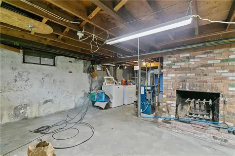 12 Granada Terrace Middletown RI 02842