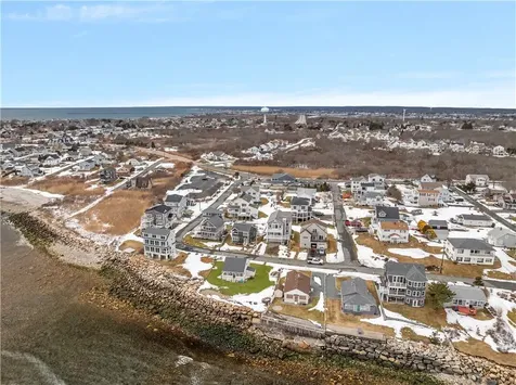 28 Glenwood Avenue Narragansett RI 02882