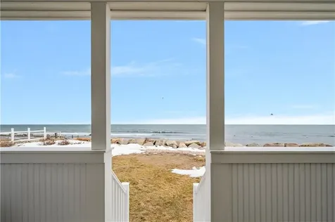 28 Glenwood Avenue Narragansett RI 02882