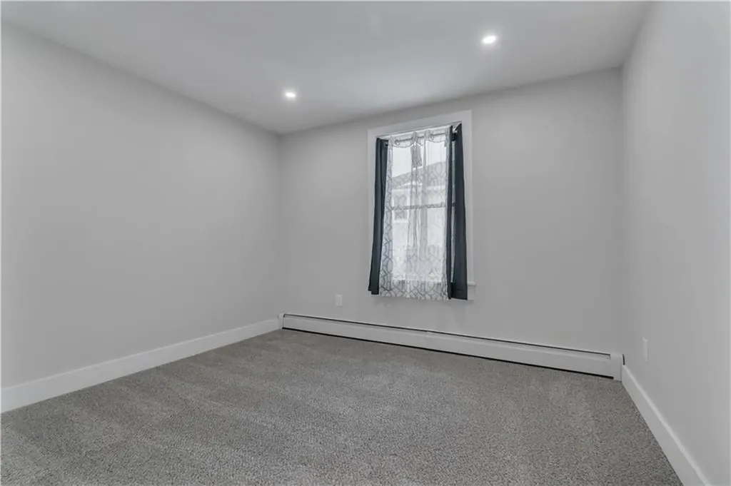 79 Suburban Parkway Warwick RI 02889