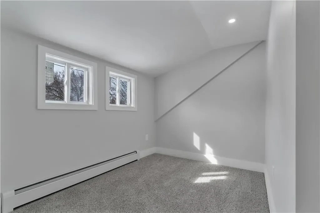 79 Suburban Parkway Warwick RI 02889