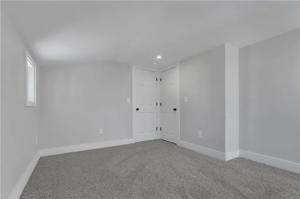 79 Suburban Parkway Warwick RI 02889