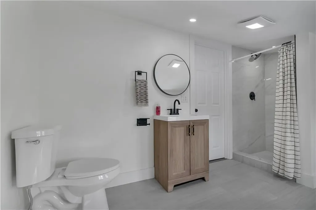 79 Suburban Parkway Warwick RI 02889