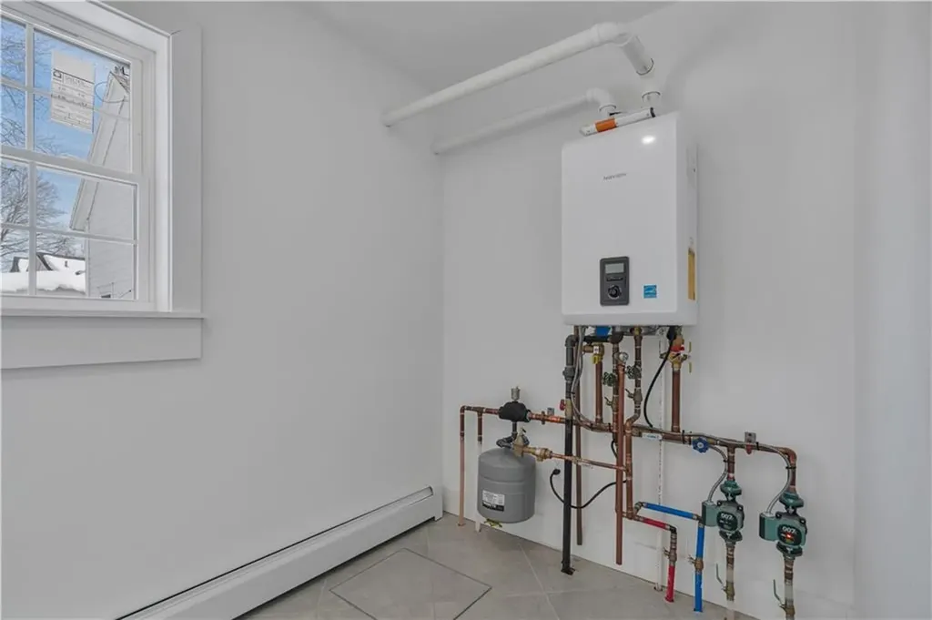 79 Suburban Parkway Warwick RI 02889