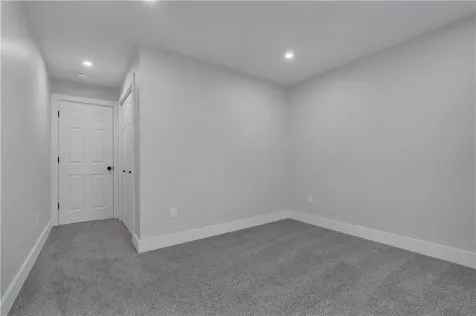 79 Suburban Parkway Warwick RI 02889