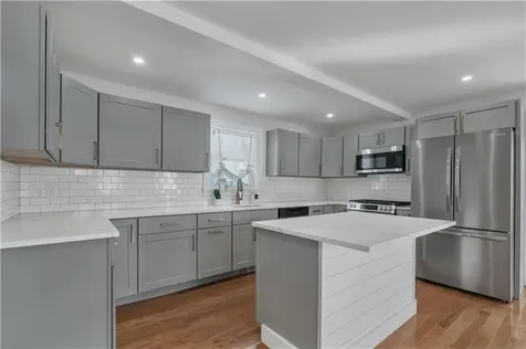 79 Suburban Parkway Warwick RI 02889