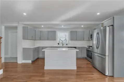 79 Suburban Parkway Warwick RI 02889