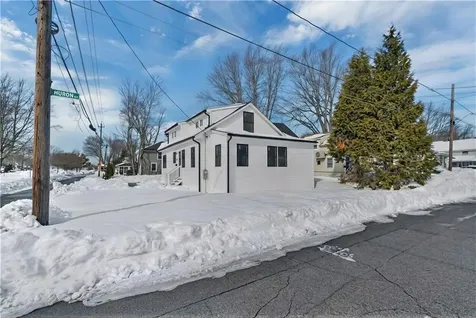 79 Suburban Parkway Warwick RI 02889