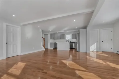 79 Suburban Parkway Warwick RI 02889